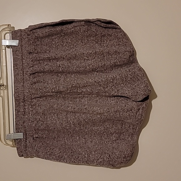 Nwt workout shorts - Picture 4 of 4